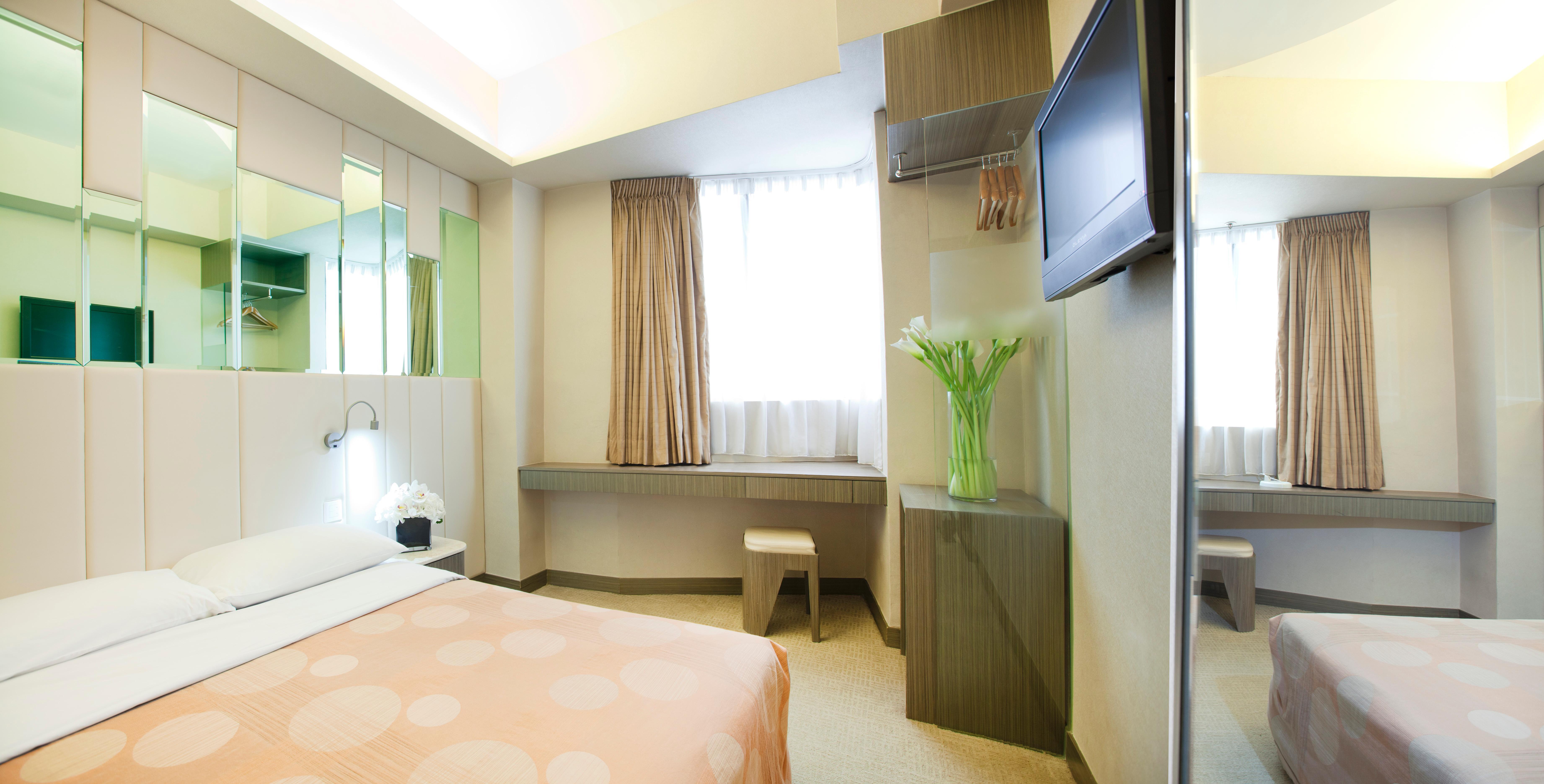 Silka Seaview Hotel Гонконг Экстерьер фото