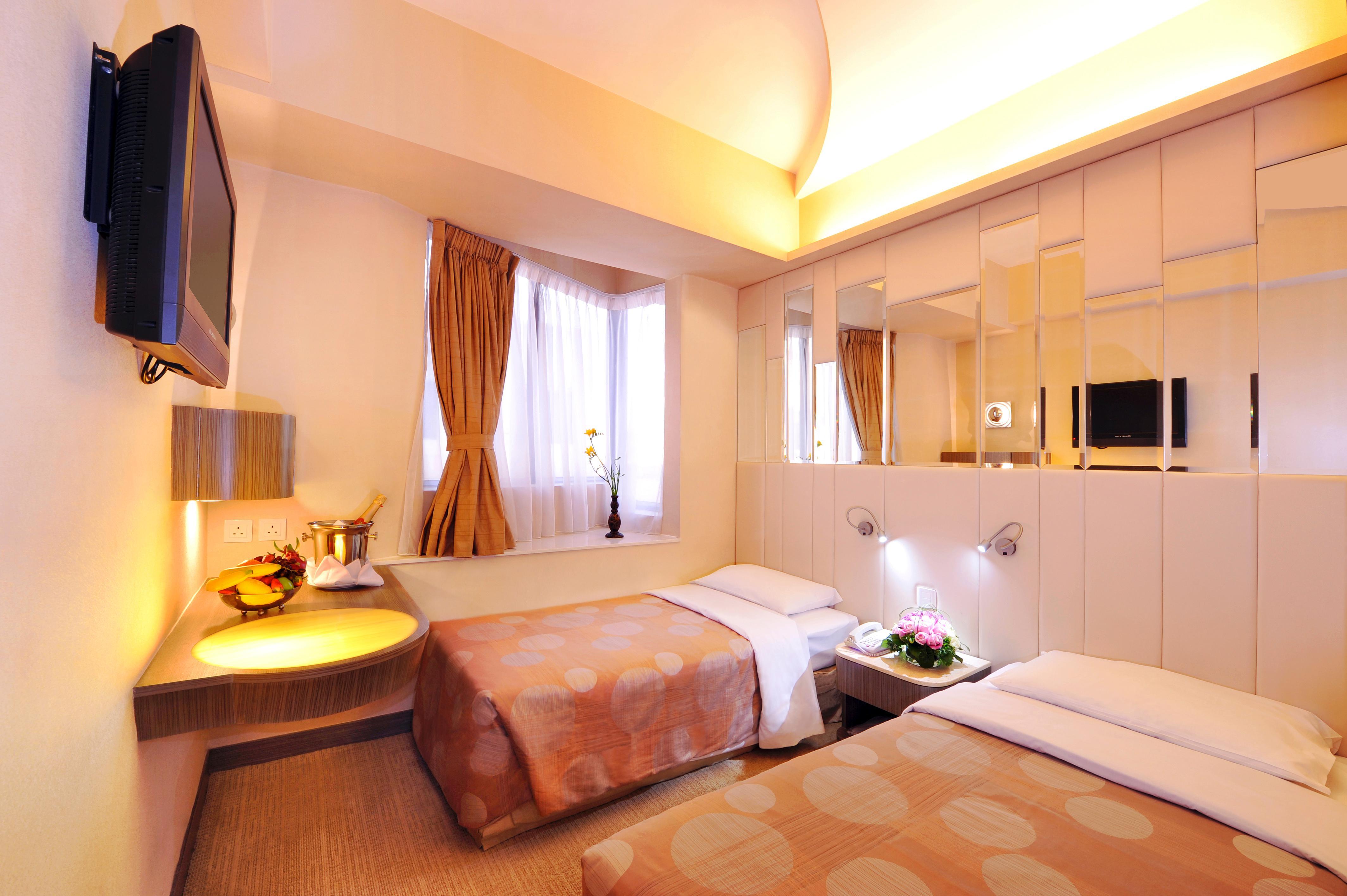 Silka Seaview Hotel Гонконг Экстерьер фото