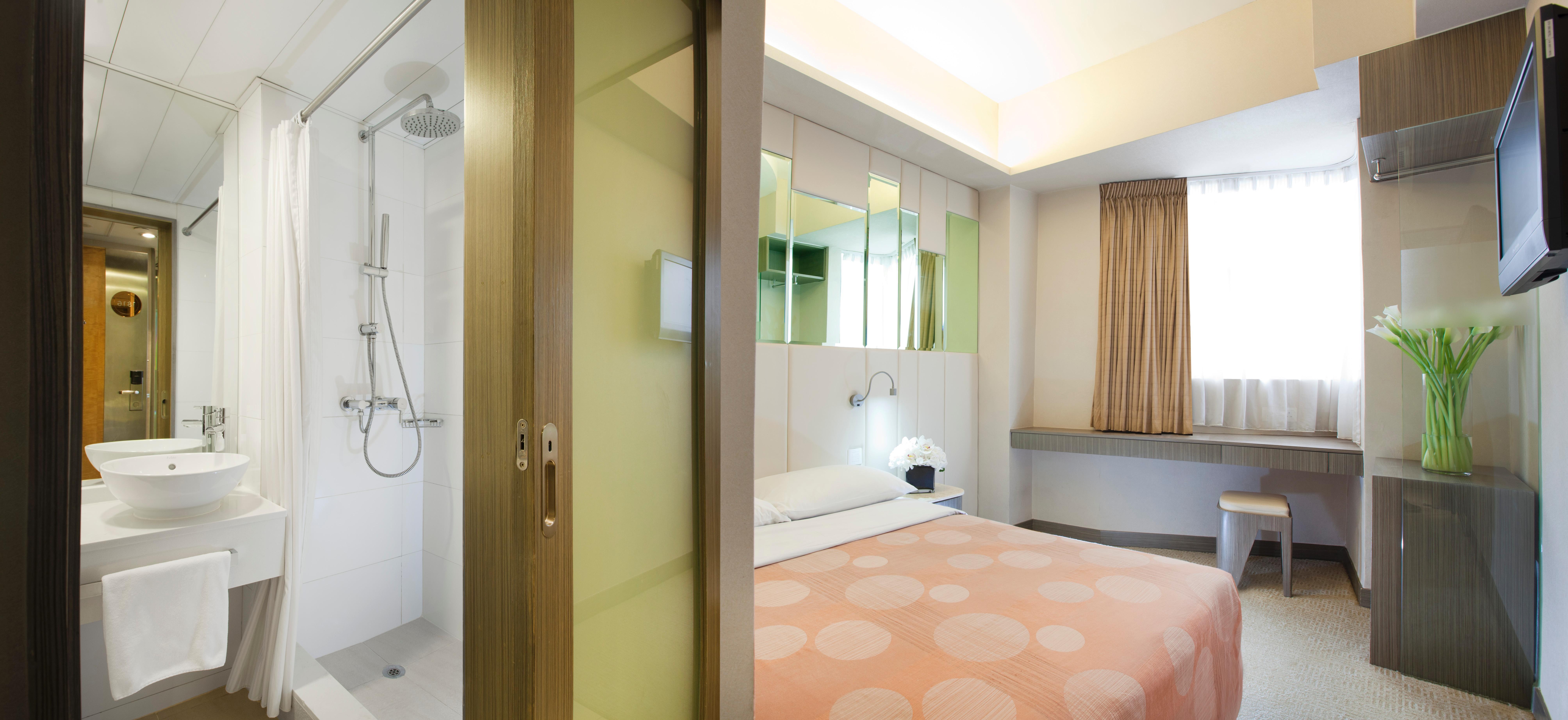 Silka Seaview Hotel Гонконг Экстерьер фото