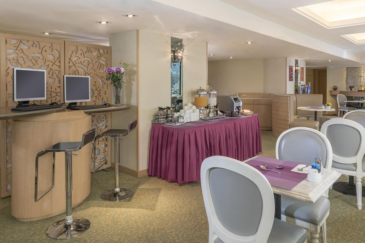 Silka Seaview Hotel Гонконг Экстерьер фото