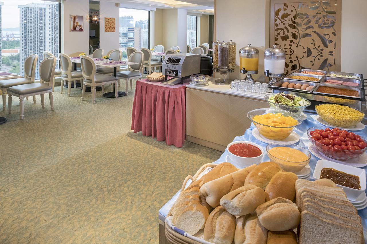 Silka Seaview Hotel Гонконг Экстерьер фото